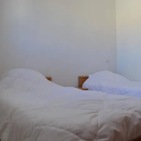 Holiday home 3 Pieces Climatisee Avec Parking Et Animaux Acceptes A Saint-pierre-la-mer - Fr-1-229d-614